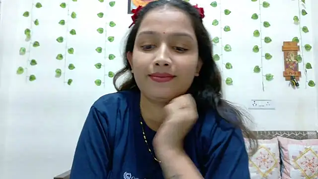 Snapshot of Aleena_Rai chatting on October 29, 2025, 6:53 pm Aleena Rai online show from October 29, 2025, 6:53 pm