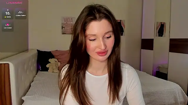 Snapshot of tender_babyy chatting on December 4, 2024, 2:37 pm tender babyy online show from December 4, 2024, 2:37 pm