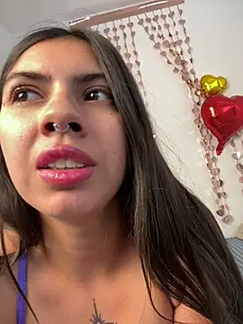 Snapshot of Argentiiniita chatting on February 12, 2025, 9:22 pm Argentiiniita online show from February 12, 2025, 9:22 pm