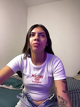 Snapshot of Argentiiniita chatting on March 22, 2025, 2:27 am Argentiiniita online show from March 22, 2025, 2:27 am