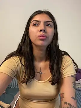 Snapshot of Argentiiniita chatting on March 22, 2025, 8:37 pm Argentiiniita online show from March 22, 2025, 8:37 pm