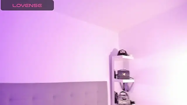 Snapshot of scarlett-jones- chatting on December 22, 2024, 7:11 am scarlett-jones- online show from December 22, 2024, 7:11 am