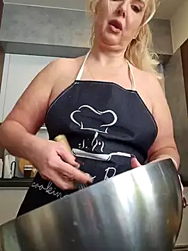 Snapshot of MariaRichi_ chatting on February 27, 2025, 10:04 am MariaRichi online show from February 27, 2025, 10:04 am