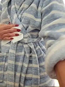 Snapshot of MariaRichi_ chatting on March 8, 2025, 7:38 am MariaRichi online show from March 8, 2025, 7:38 am