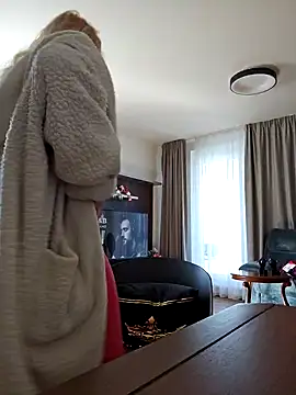 Snapshot of MariaRichi_ chatting on March 19, 2025, 7:40 am MariaRichi online show from March 19, 2025, 7:40 am