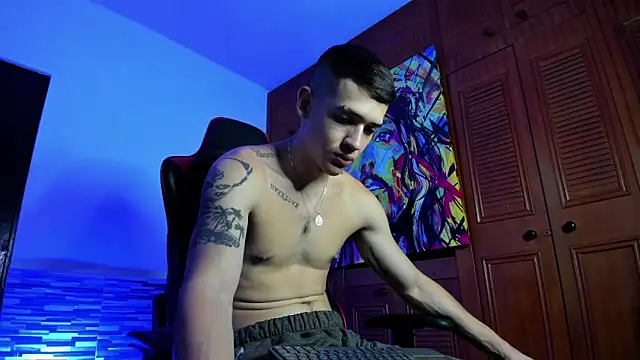 Snapshot of Dimitri_higth420 chatting on February 11, 2025, 1:31 am Dimitri higth420 online show from February 11, 2025, 1:31 am