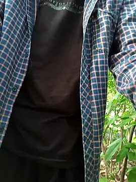 Snapshot of Piyush_2024 chatting on September 11, 2025, 1:17 am Piyush 2024 online show from September 11, 2025, 1:17 am