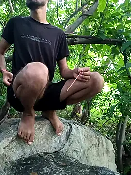 Snapshot of Piyush_2024 chatting on October 8, 2025, 1:36 am Piyush 2024 online show from October 8, 2025, 1:36 am