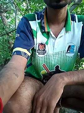 Snapshot of Piyush_2024 chatting on October 19, 2025, 1:28 am Piyush 2024 online show from October 19, 2025, 1:28 am