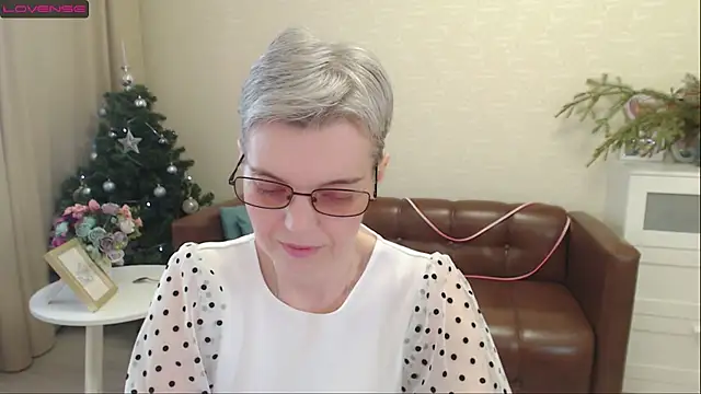 Cutie Erikaa1 online show from December 25, 2024, 8:40 am