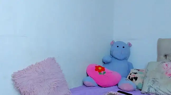 Snapshot of StassieBell chatting on December 27, 2024, 1:18 pm StassieBell online show from December 27, 2024, 1:18 pm