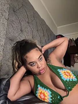 camiliaskye online show from September 13, 2025, 5:18 am