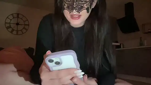 Snapshot of DominaCat75 chatting on December 3, 2024, 2:47 am DominaCat75 online show from December 3, 2024, 2:47 am