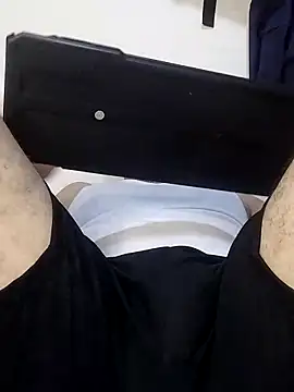 Snapshot of CRISTHIAN_GREY01 chatting on March 22, 2025, 6:22 am CRISTHIAN GREY01 online show from March 22, 2025, 6:22 am