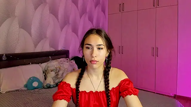 Snapshot of Bambiii_bby chatting on December 4, 2024, 2:09 am Bambiii bby online show from December 4, 2024, 2:09 am