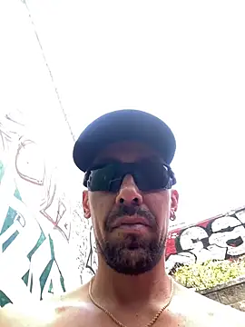 Snapshot of dantedesirexx chatting on January 13, 2025, 6:38 pm dantedesirexx online show from January 13, 2025, 6:38 pm