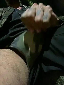 Snapshot of dantedesirexx chatting on March 4, 2025, 3:33 am dantedesirexx online show from March 4, 2025, 3:33 am