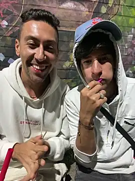 Snapshot of dantedesirexx chatting on September 17, 2025, 4:03 am dantedesirexx online show from September 17, 2025, 4:03 am