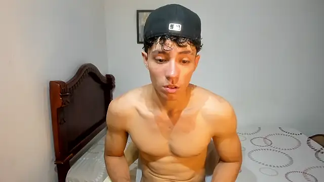 Snapshot of enzo_sloran chatting on September 11, 2025, 4:18 pm enzo sloran online show from September 11, 2025, 4:18 pm