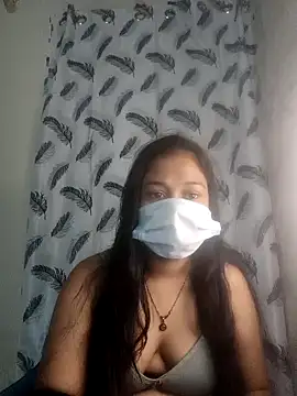 Snapshot of Queen_zara1 chatting on October 27, 2025, 7:12 am Queen zara1 online show from October 27, 2025, 7:12 am