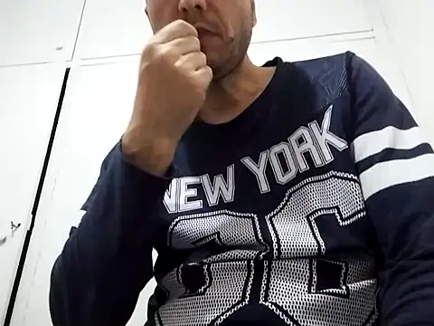 Snapshot of kopgelhadi chatting on December 8, 2024, 6:17 pm kopgelhadi online show from December 8, 2024, 6:17 pm