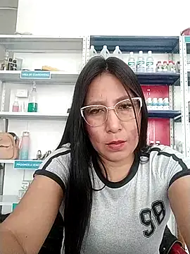 Snapshot of Megan_jennerr chatting on March 3, 2025, 2:37 pm Megan jennerr online show from March 3, 2025, 2:37 pm