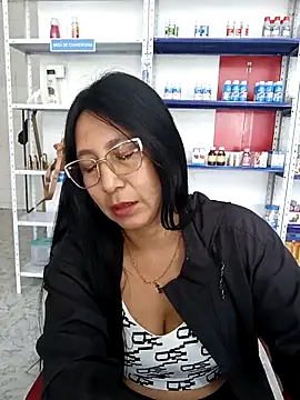 Snapshot of Megan_jennerr chatting on September 29, 2025, 2:33 pm Megan jennerr online show from September 29, 2025, 2:33 pm