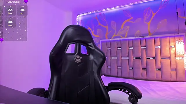 Snapshot of AkazaBoy_ chatting on March 14, 2025, 7:48 am AkazaBoy  online show from March 14, 2025, 7:48 am