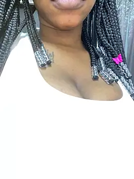 Snapshot of BeautyAuroa chatting on January 25, 2025, 9:04 pm BeautyAuroa online show from January 25, 2025, 9:04 pm