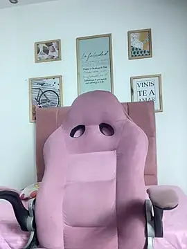  18 laura online show from December 20, 2024, 6:08 am