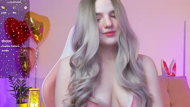 Roxieex online show from February 16, 2025, 9:05 pm