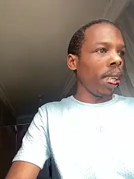 Snapshot of skyfall200 chatting on September 29, 2025, 11:59 am skyfall200 online show from September 29, 2025, 11:59 am