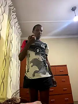 Snapshot of skyfall200 chatting on October 9, 2025, 9:02 pm skyfall200 online show from October 9, 2025, 9:02 pm