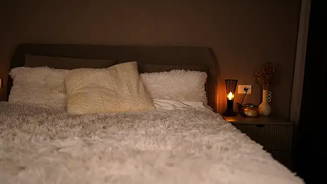 Snapshot of FrancescaNappi chatting on January 19, 2025, 5:28 pm FrancescaNappi online show from January 19, 2025, 5:28 pm