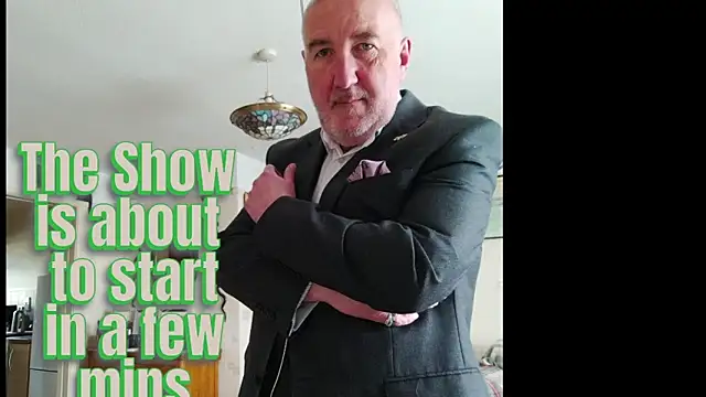 Adamdaddybear online show from October 23, 2025, 7:07 am
