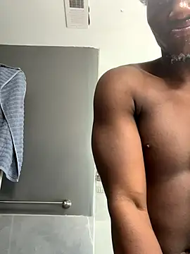 Snapshot of Festivitiesking1 chatting on October 11, 2025, 2:04 pm Festivitiesking1 online show from October 11, 2025, 2:04 pm