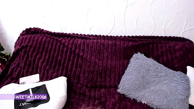 Snapshot of sweetmilk2006 chatting on October 1, 2025, 5:30 pm sweetmilk2006 online show from October 1, 2025, 5:30 pm