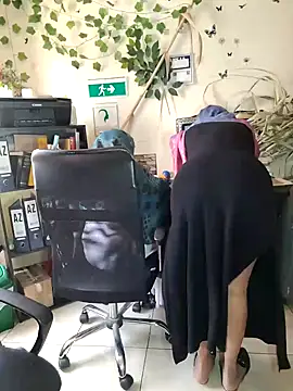 Snapshot of NAJWA-ARAB chatting on February 6, 2025, 2:04 pm NAJWA-ARAB online show from February 6, 2025, 2:04 pm