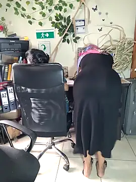 Snapshot of NAJWA-ARAB chatting on March 18, 2025, 5:21 pm NAJWA-ARAB online show from March 18, 2025, 5:21 pm