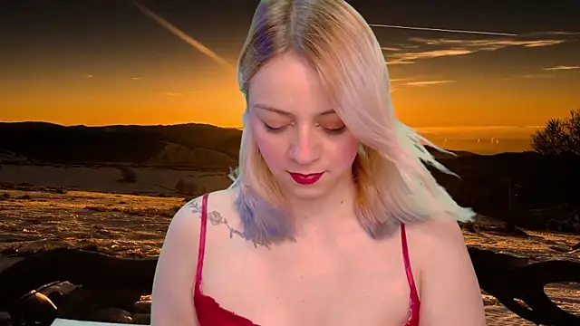 Snapshot of Dolce--Mia---Bianchi__07 chatting on January 3, 2025, 11:14 am Dolce--Mia---Bianchi 07 online show from January 3, 2025, 11:14 am