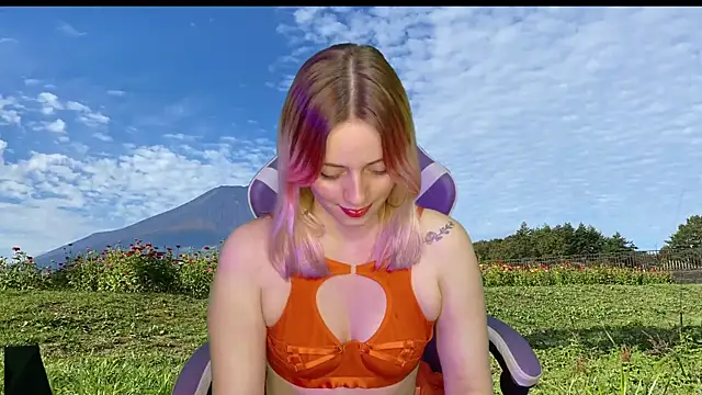 Snapshot of Dolce--Mia---Bianchi__07 chatting on March 1, 2025, 8:02 am Dolce--Mia---Bianchi 07 online show from March 1, 2025, 8:02 am