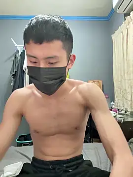 Snapshot of Benson18y chatting on December 19, 2024, 8:02 am Benson18y online show from December 19, 2024, 8:02 am