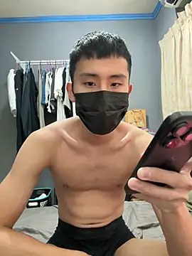 Snapshot of Benson18y chatting on December 20, 2024, 4:46 pm Benson18y online show from December 20, 2024, 4:46 pm