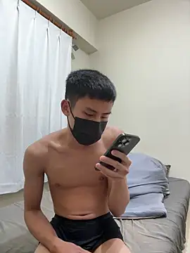 Snapshot of Benson18y chatting on January 6, 2025, 4:55 pm Benson18y online show from January 6, 2025, 4:55 pm