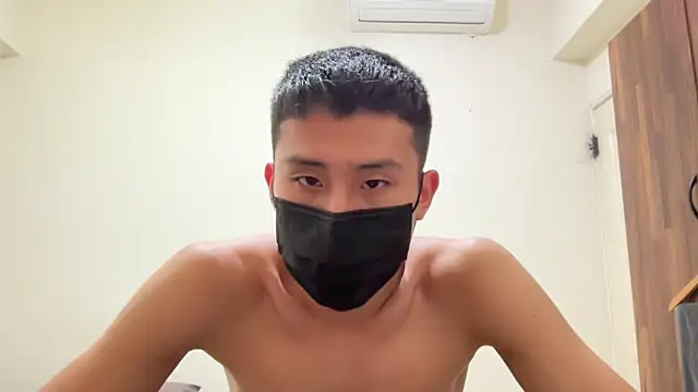 Snapshot of Benson18y chatting on January 10, 2025, 3:06 pm Benson18y online show from January 10, 2025, 3:06 pm