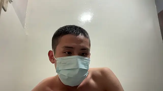 Snapshot of Benson18y chatting on March 19, 2025, 7:18 am Benson18y online show from March 19, 2025, 7:18 am