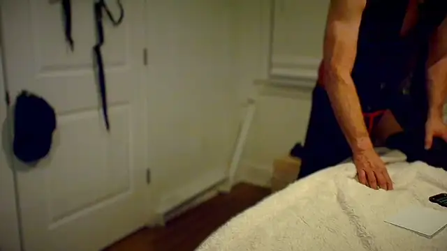 njcumsluT online show from October 19, 2025, 9:10 am