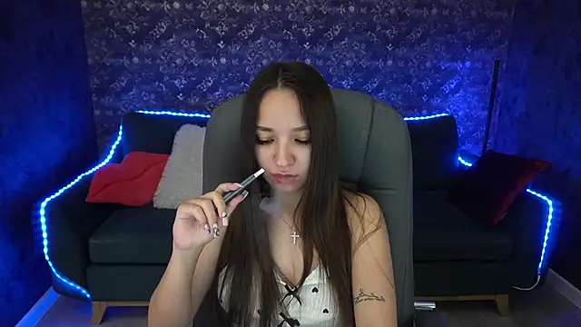 Snapshot of ElysLunar chatting on December 10, 2024, 4:06 pm ElysLunar online show from December 10, 2024, 4:06 pm