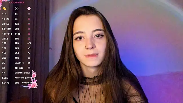 Snapshot of EvaBradley chatting on October 2, 2025, 6:37 pm EvaBradley online show from October 2, 2025, 6:37 pm