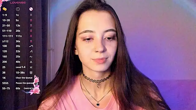 Snapshot of EvaBradley chatting on October 7, 2025, 6:49 pm EvaBradley online show from October 7, 2025, 6:49 pm